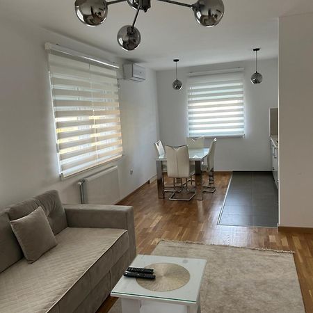 Apartman Vrbas 1 + Podzemna Garaza Banja Luka Extérieur photo